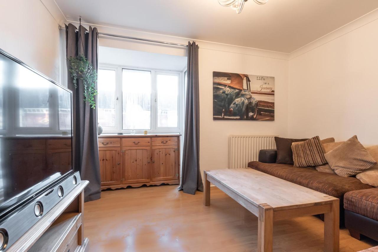 Best Price! Large Home For 4 - Smart Tv - Comfy Beds - Garden - 4 Single Beds Or 2 Doubles! Portsmouth Exteriér fotografie